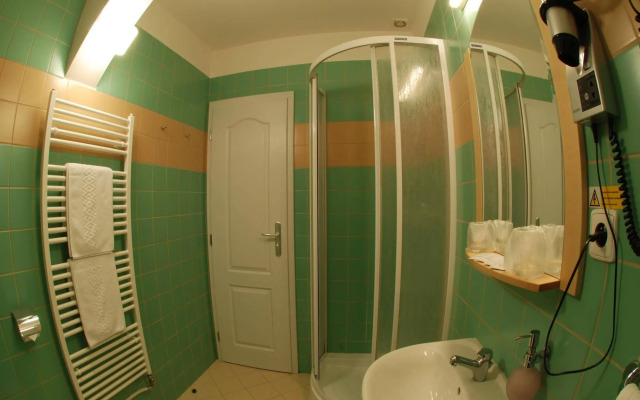 EA Hotel Tosca