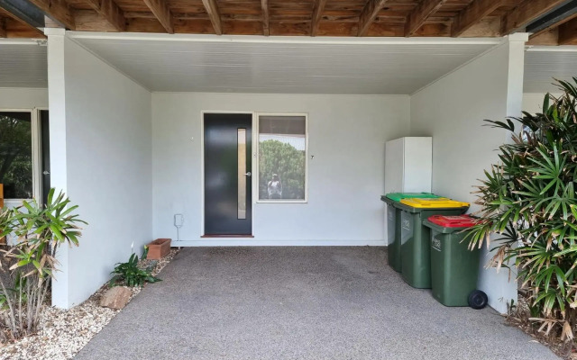 BEATONS BEACH FRONT STUDIO - Inverloch