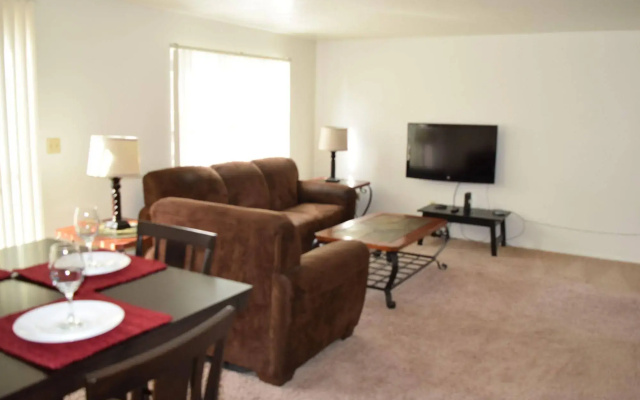Mactavish Court Townhomes