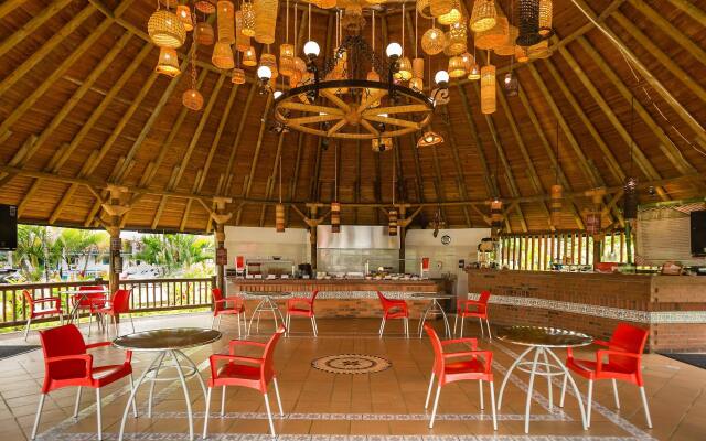 Decameron Las Heliconias