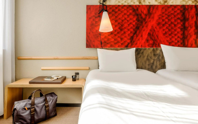 greet Berlin Alexanderplatz