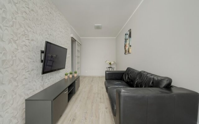 Apartment Near the River by Renters