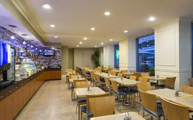 Holiday Inn Exp Chelsea