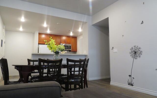 Fully Furnished Apartments near CSUN