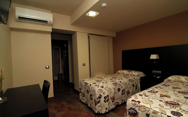 Hostal La Bartola