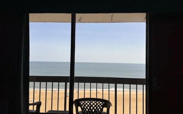 Breakers Resort Inn