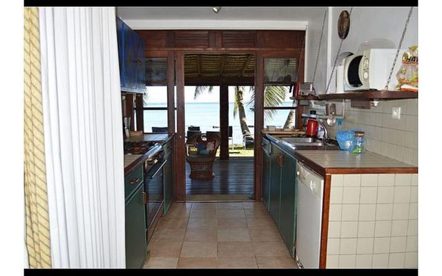 Fare Upu beach front cottage - Moorea