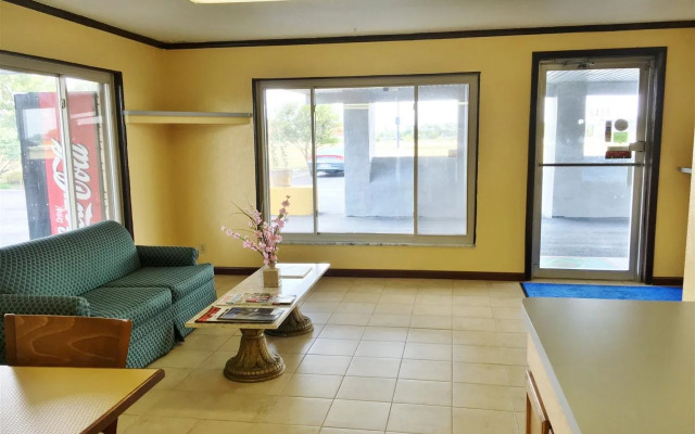 Americas Best Value Inn & Suites - East Toledo/Millbury