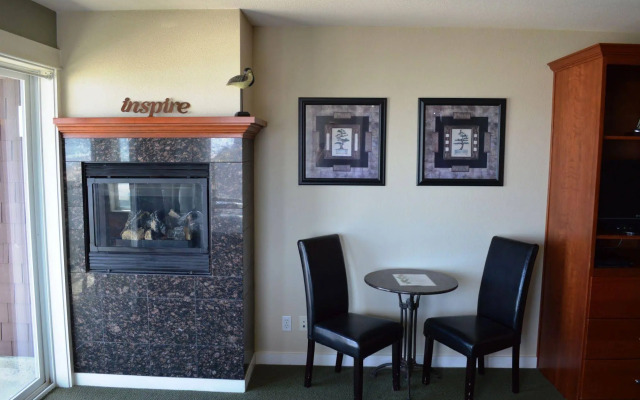 Starfish Manor Oceanfront Hotel