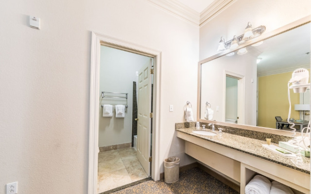 Spark By Hilton Lafayette South