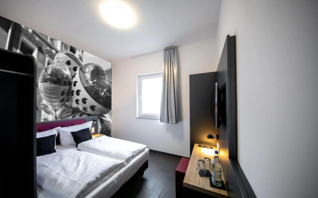 SMARTY Cologne Dom Hotel - Boardinghouse