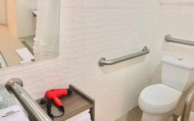 Howard Johnson by Wyndham Lima Miraflores Larco