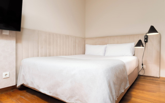 Limehome Lisbon Eca de Queiroz