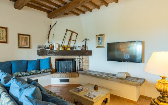 Casale Montegiovi 6 4