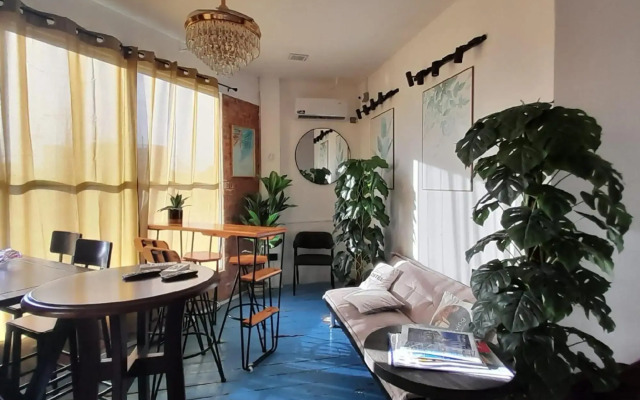 CoLiving Hostel Bandar