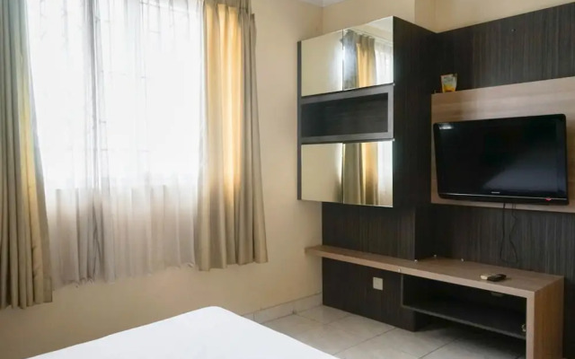 Best Price 3BR Apartment at Mediterania Lagoon Kemayoran By Travelio