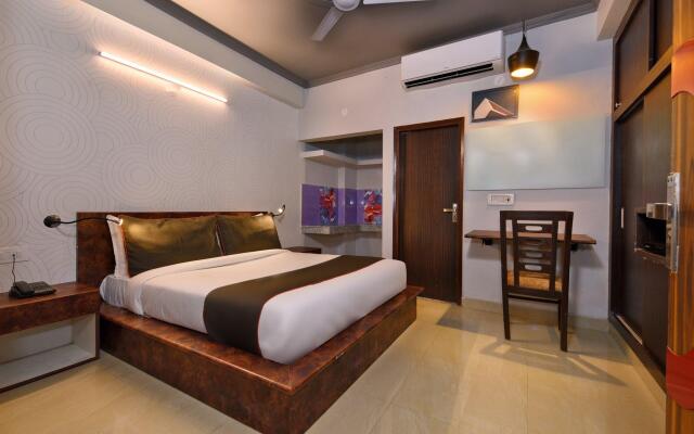 Collection O 46143 Hotel Ratiram Palace