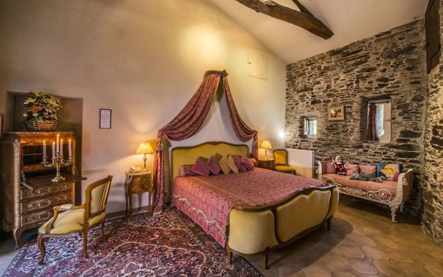 Château De La Colaissière