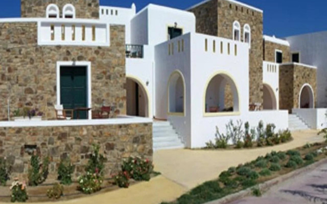 Plaka Hotel II