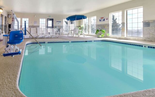 Ramada by Wyndham Moses Lake