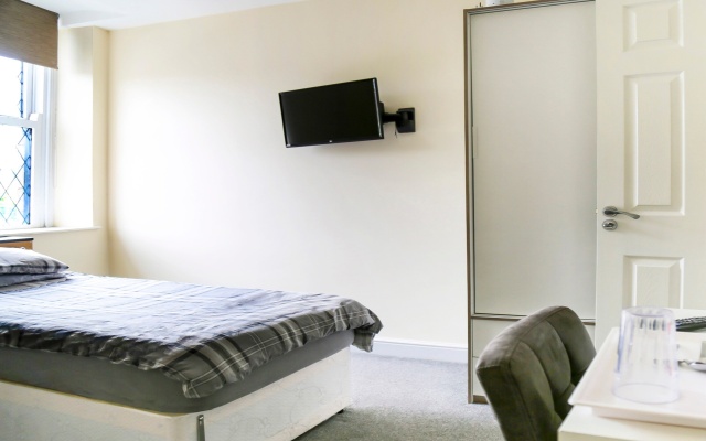 OYO Castle Hotel, Accrington