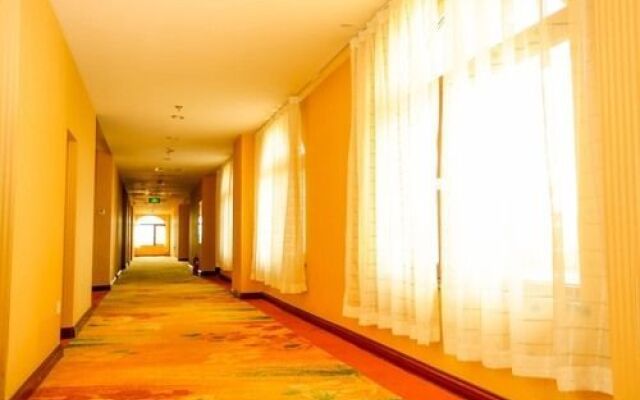 GreenTree Inn Shandong Qingdao Wuyishan Road Jiashike Shopping center Business Hotel