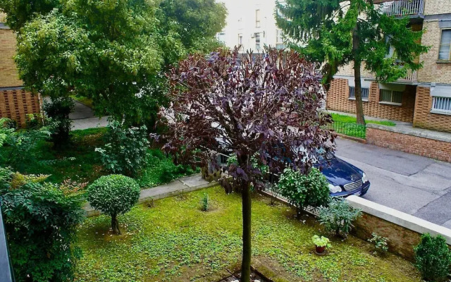 Nel quartiere a casa di Silvia