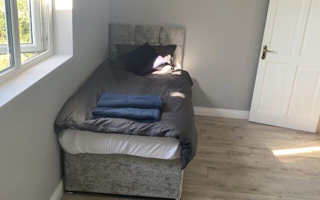 Private Central Apartment Near Kilcullen