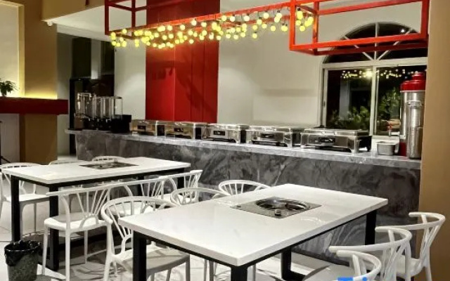 Lanquan Courtyard (Yangjiang Hailingdao Dajiaowan Haishang Amusement Park Branch) – Restaurant – Yangjiang