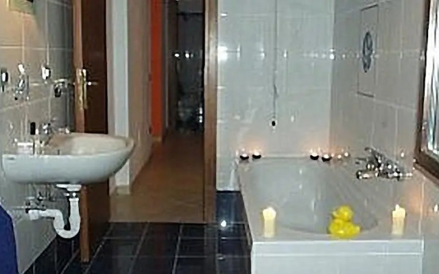 Argegno Garden Apartment