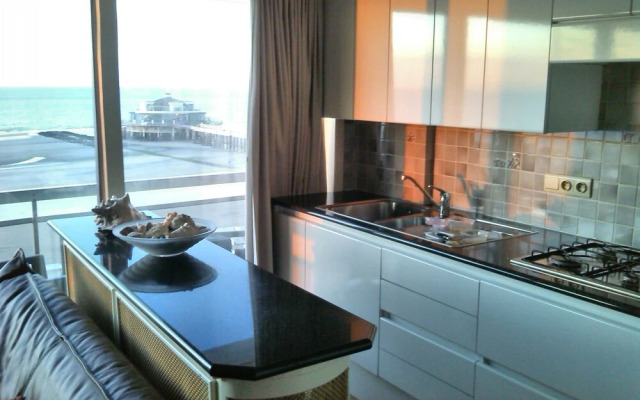 Serena Waterbed Seaview