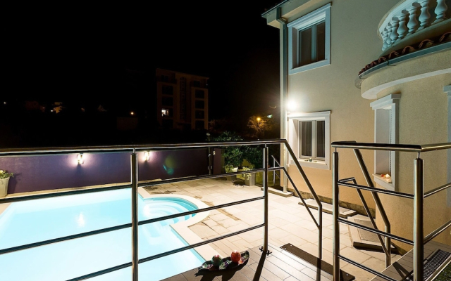 Spacious Villa in Crikvenica With Private Pool