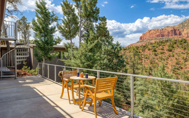 The Viewpoint by Avantstay Luxe Home + Spa/views