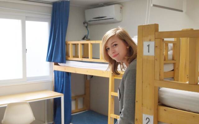 Leo Guesthouse Hongdae