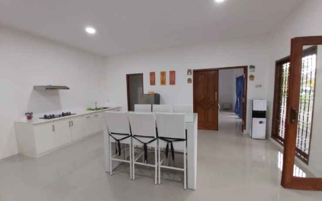 Villa Pesona Karang Hawu Pelabuhan Ratu