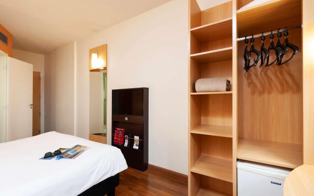 ibis Sao Carlos
