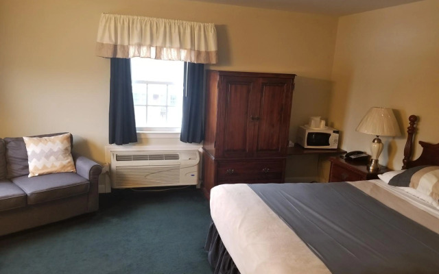 Colonial Inn Seekonk