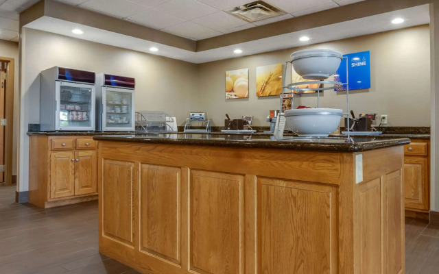 Comfort Suites Hotel and Conference Center