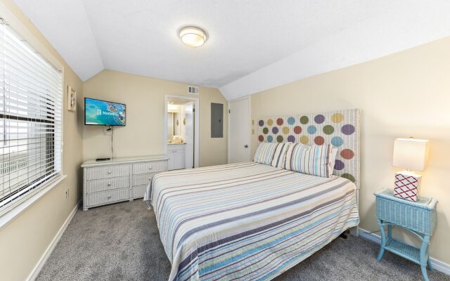 Sunswept Condos by Hosteeva