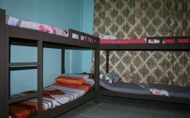 8Th Street Guesthouse Hostel