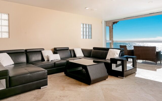 Beachfront Malibu Paradise Home Home