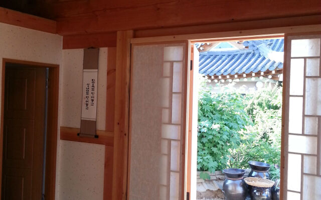 Happy Village Syeobul Guesthouse