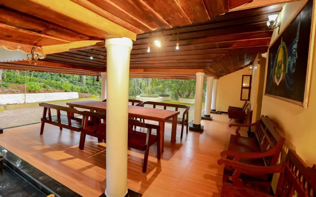 Chandragiri Bungalow by VOYE HOMES