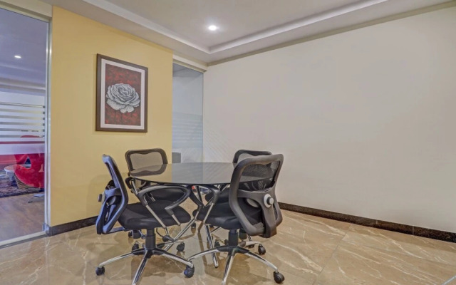 Treebo Tryst Raj Vista