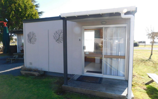 Motutere Bay Top 10 Holiday Park