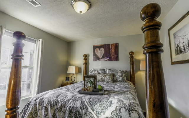 Vinyards 2954 Unit 5 3 Bedroom Condo