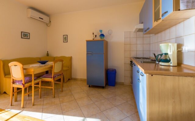 Apartments Kolonic