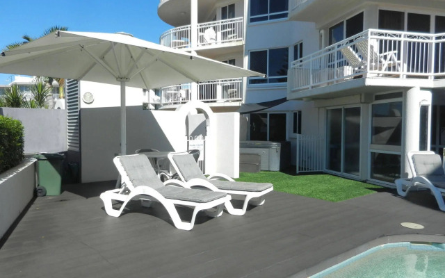 Beachside Resort - Kawana Waters
