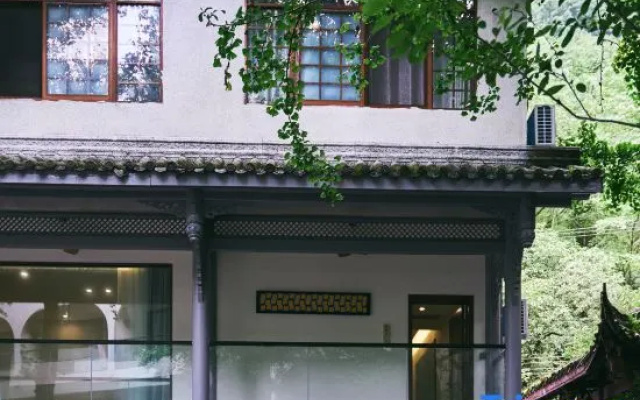 Wow. Wenxi Wawu Private Hot Spring Homestay – Exterior – Chengdu
