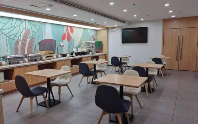 Hanting Hotel Changchun Jingyue Street